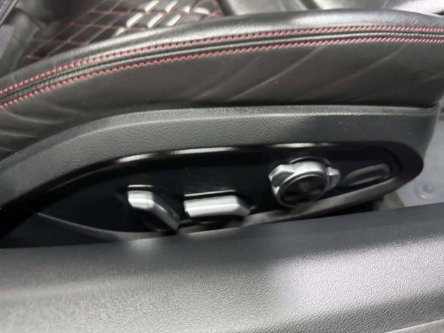 Used 2017 Audi R8 V10 w/ Carbon Exterior Package image 43
