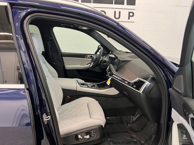 New 2026 BMW X5 xDrive40i w/ Climate Comfort Package AWD/4WD image 15