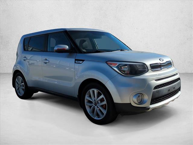 Used 2018 Kia Soul + image 3