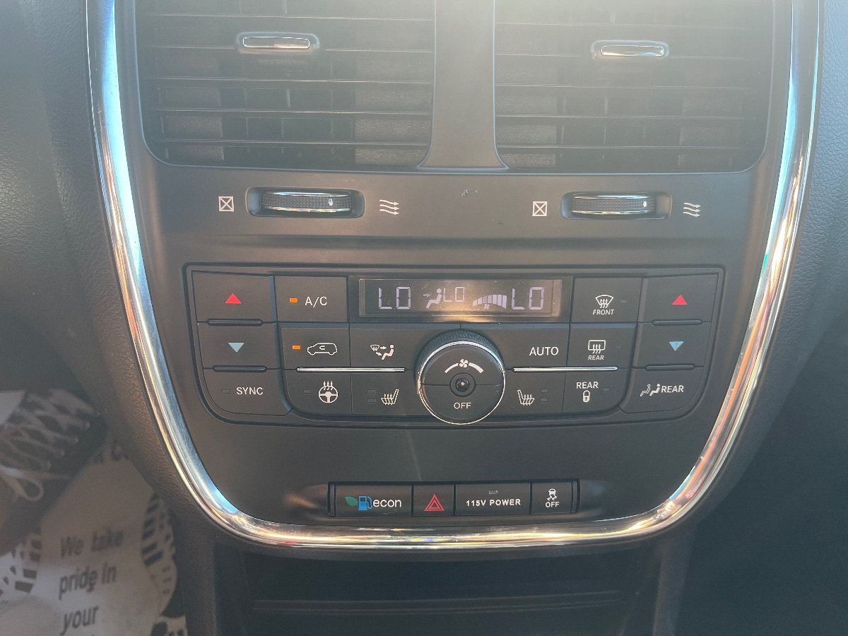 Used 2016 Dodge Grand Caravan R/T w/ Driver Convenience Group FWD image 15
