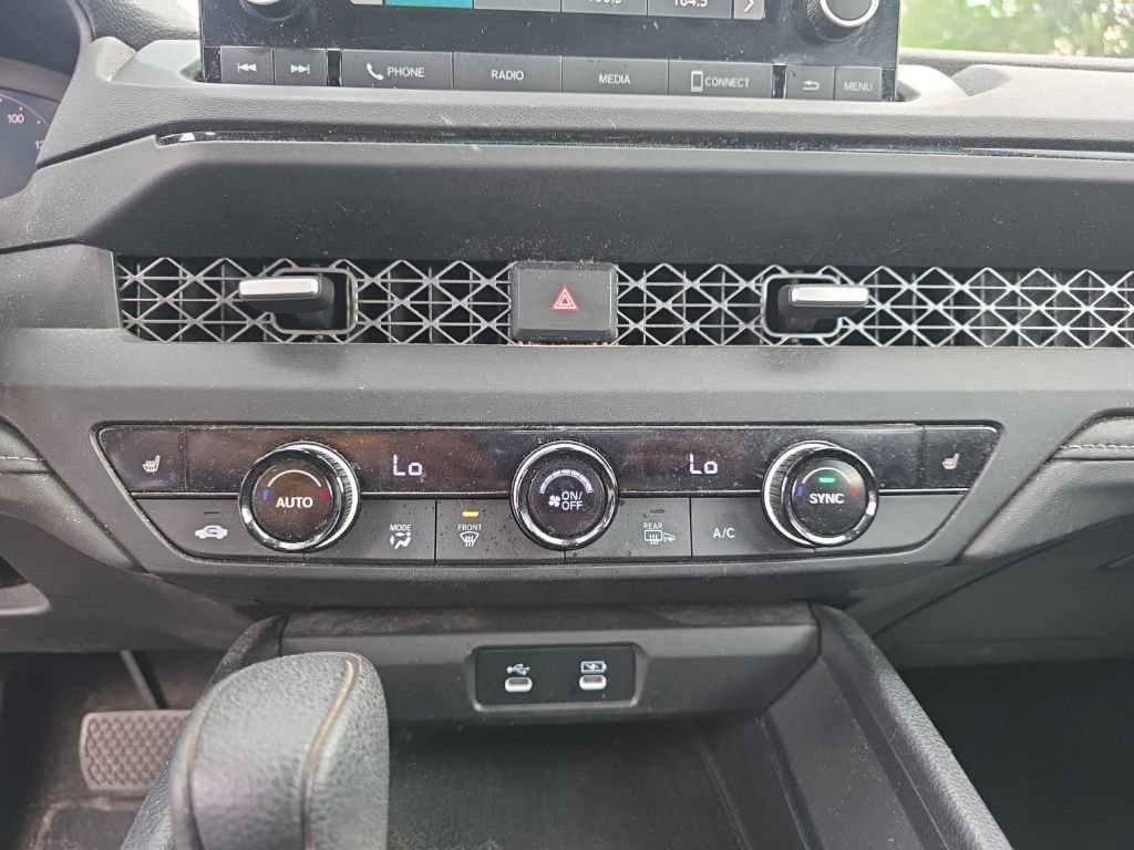 Used 2023 Honda Accord EX image 16