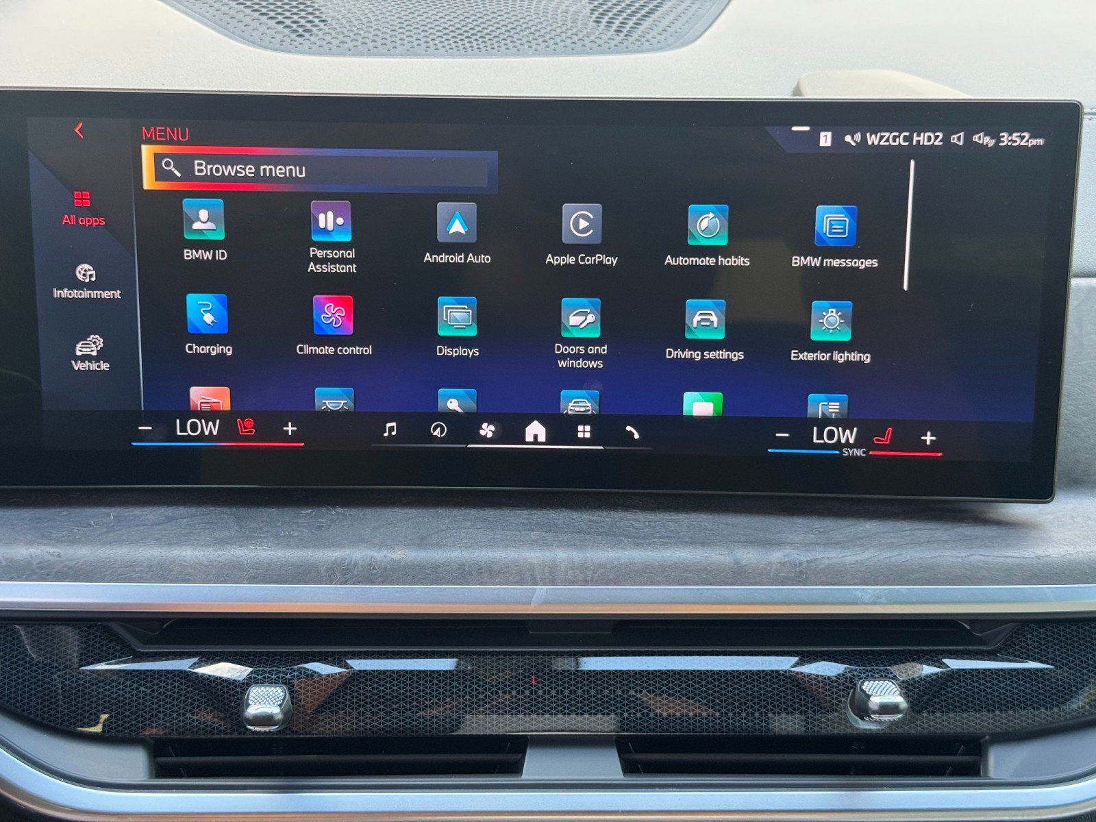 Used 2024 BMW X5 xDrive50e w/ M Sport Package AWD/4WD image 29