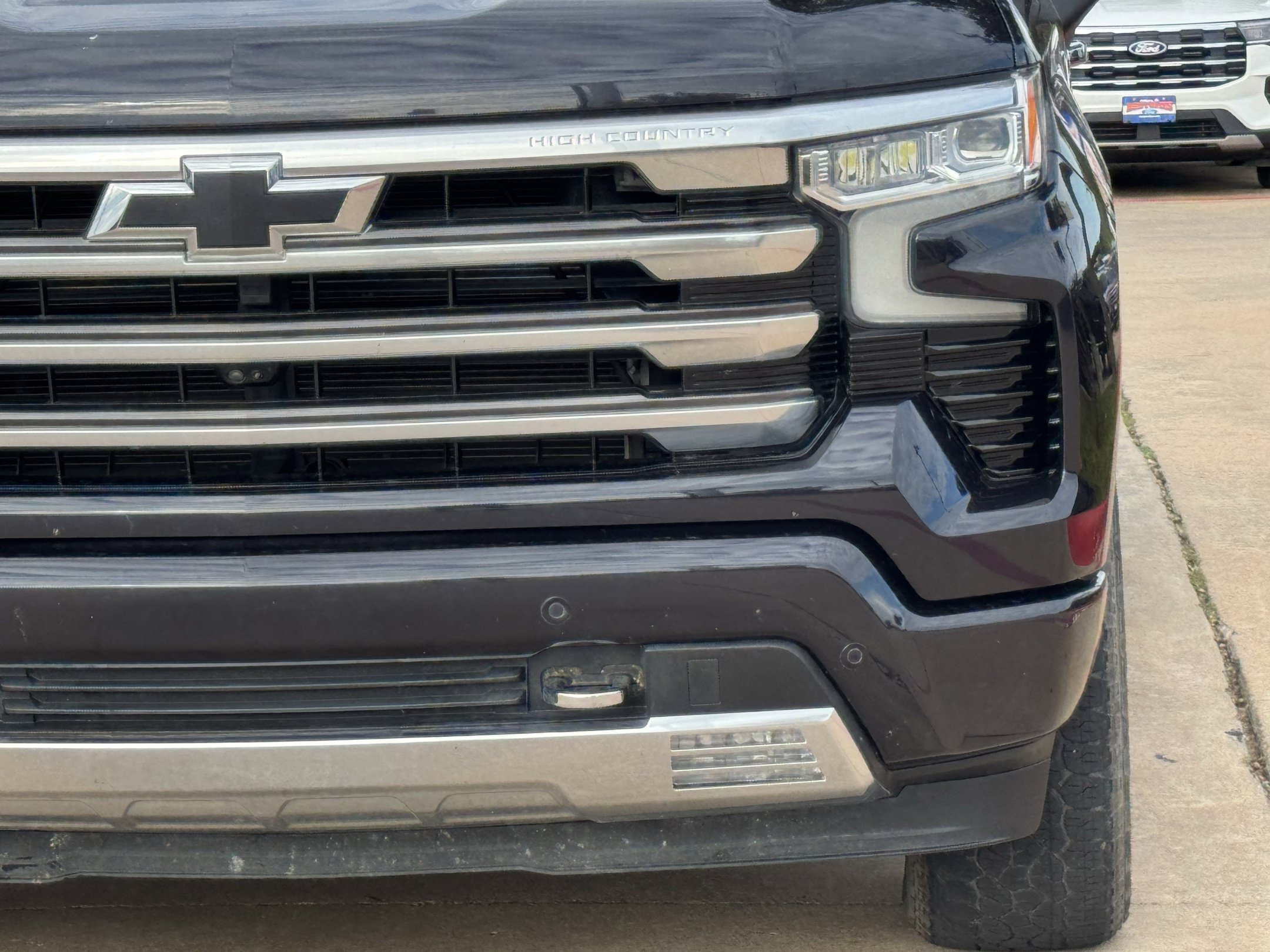 Used 2024 Chevrolet Silverado 1500 High Country w/ LPO, Dark Essentials Package AWD/4WD image 11