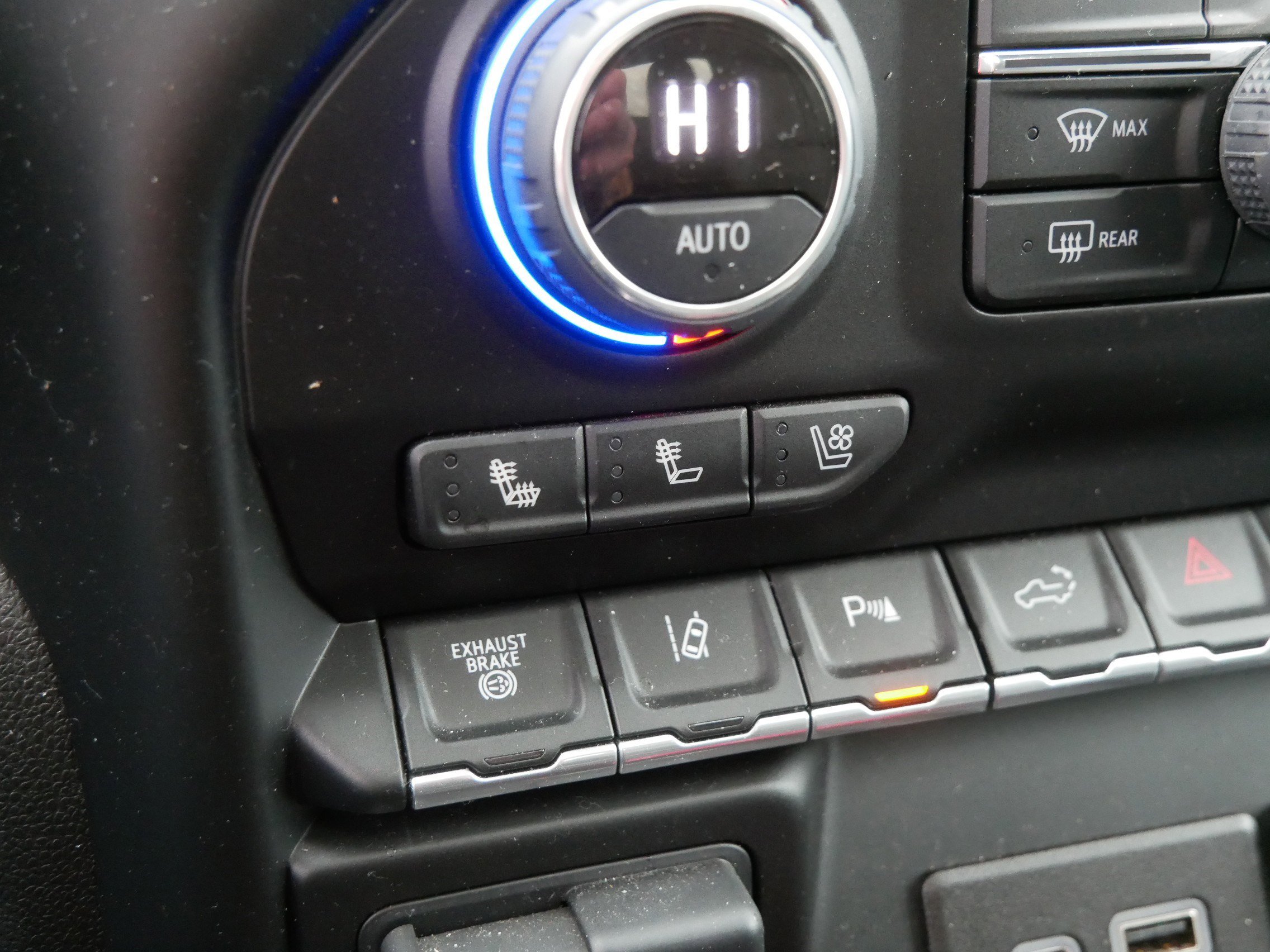 Used 2022 Chevrolet Silverado 3500 High Country w/ Z71 Off-Road Package image 33