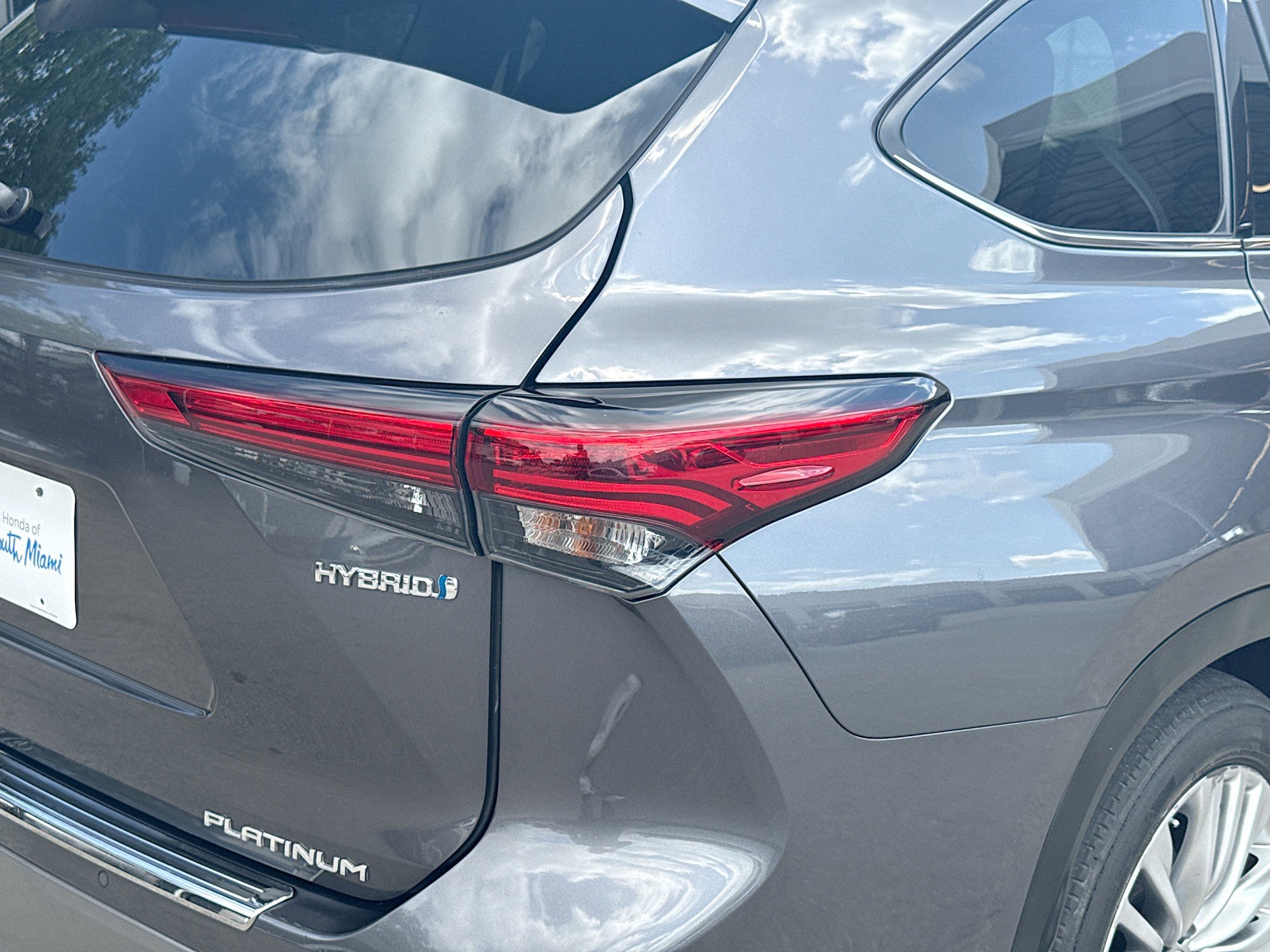 Used 2023 Toyota Highlander Platinum FWD image 28