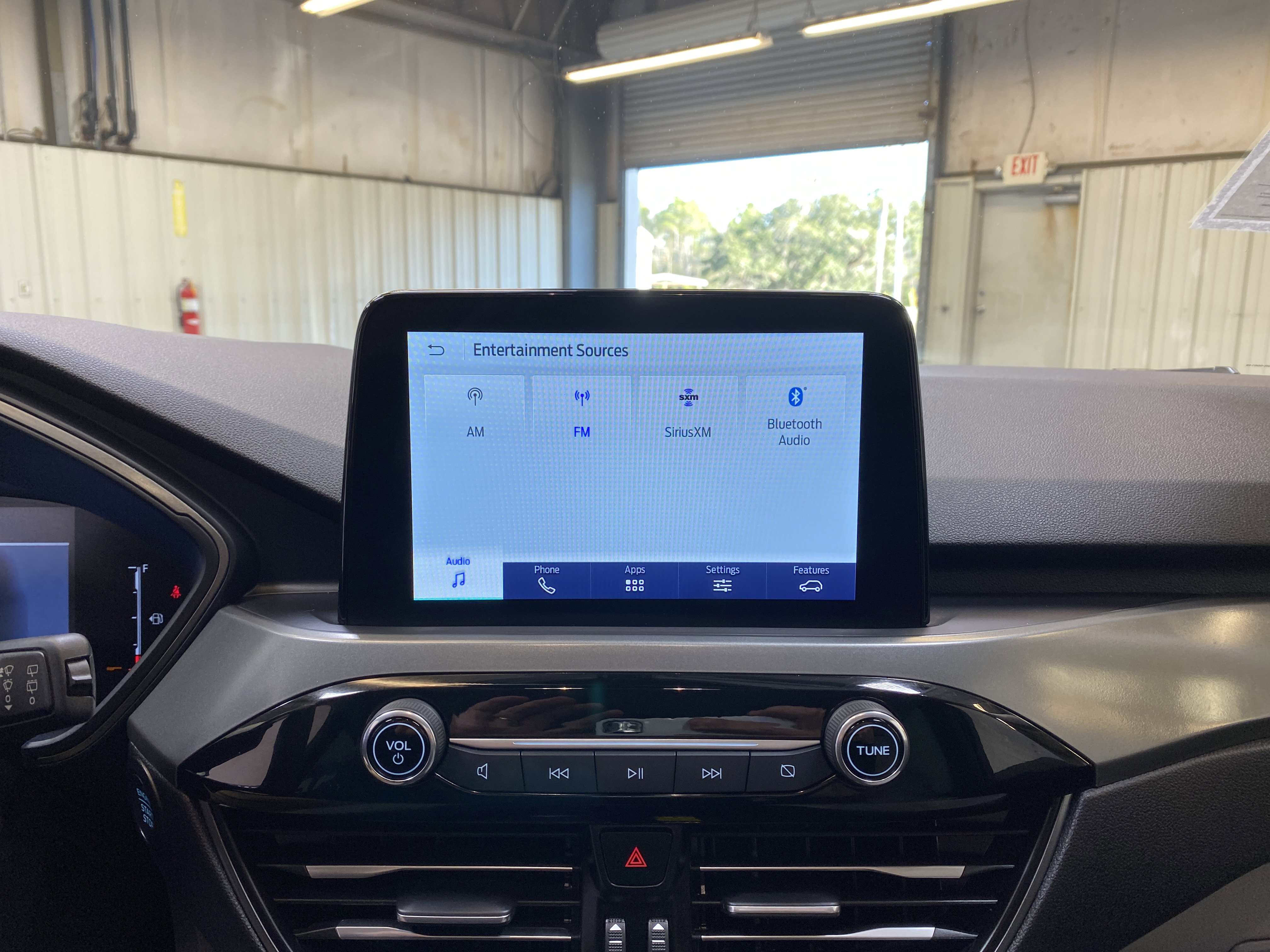 Used 2025 Ford Escape Active image 40