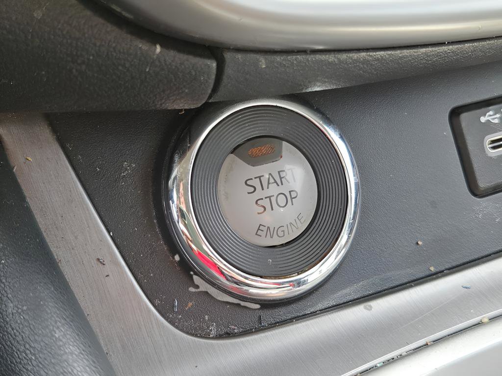 Used 2017 Nissan Rogue Sport SL image 29