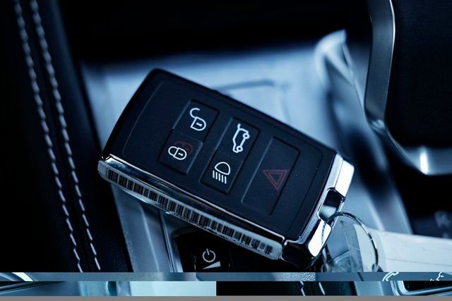 New 2026 Jaguar F-PACE R-Dynamic S AWD/4WD image 10