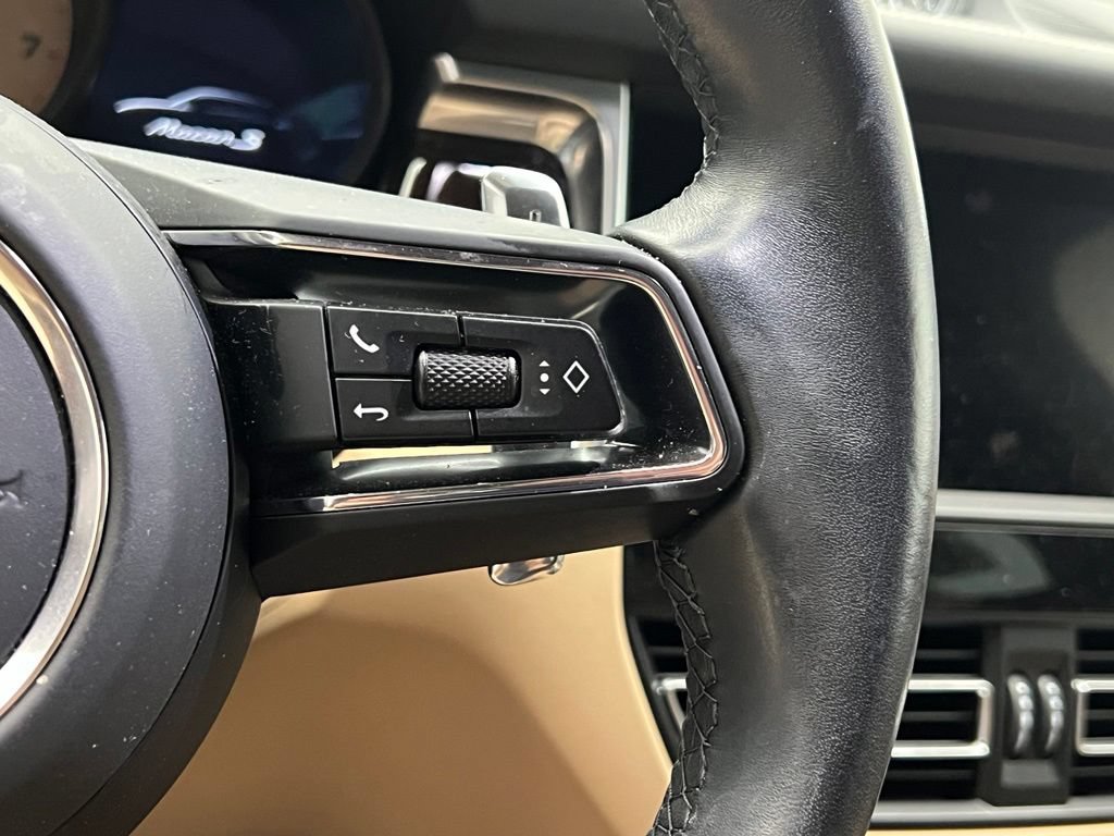 Certified 2024 Porsche Macan S AWD/4WD image 9