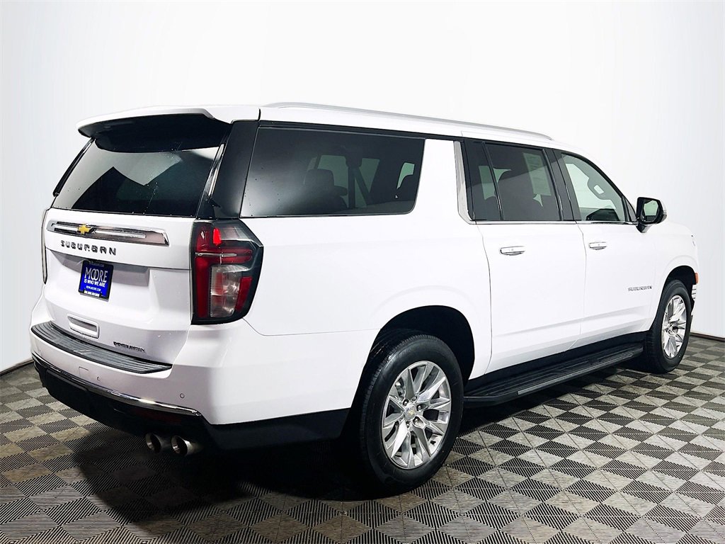 Used 2023 Chevrolet Suburban Premier image 8