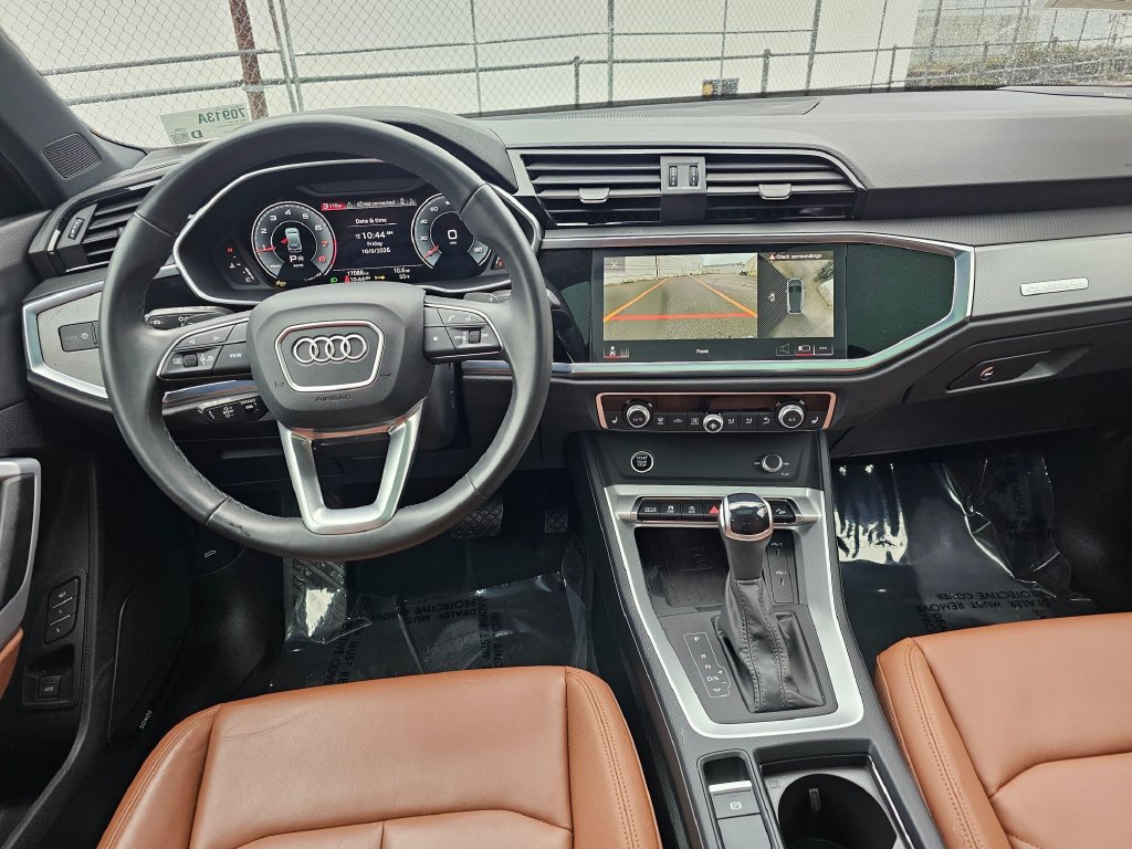 Used 2024 Audi Q3 2.0T Premium Plus w/ Premium Plus Package AWD/4WD image 17