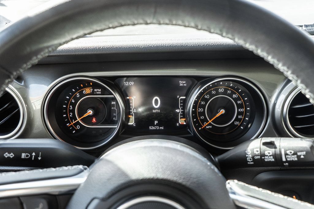 Used 2023 Jeep Wrangler Unlimited Sahara AWD/4WD image 15