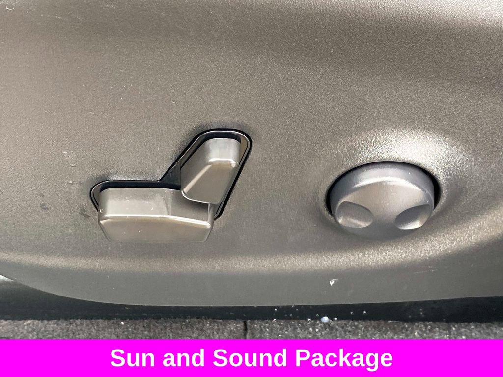 Used 2022 Jeep Cherokee Latitude Lux w/ Sun & Sound Group image 20