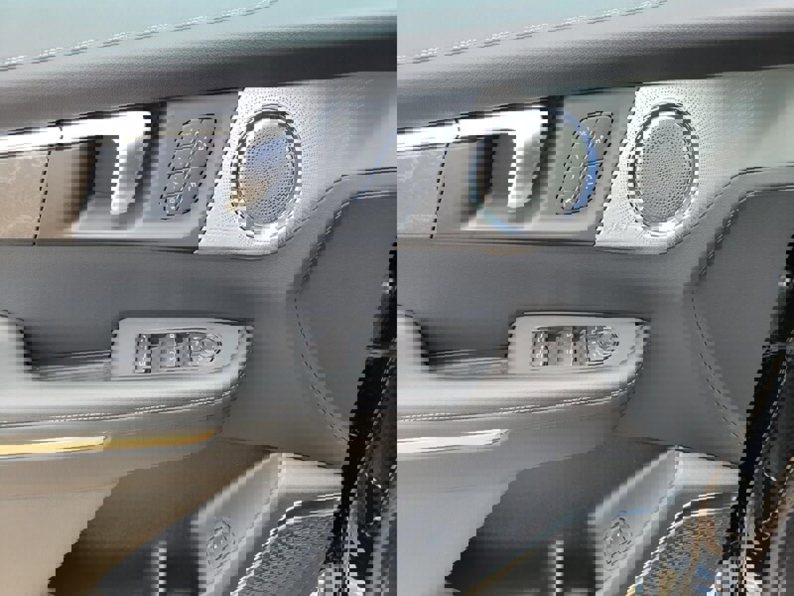 New 2026 Buick Enclave Avenir w/ Super Cruise Package image 24