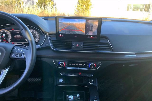 Used 2021 Audi Q5 e Premium Plus w/ Premium Plus Package image 6