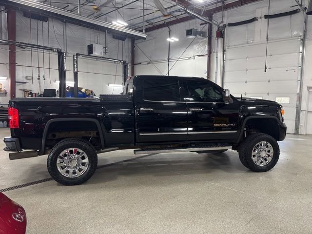 Used 2018 GMC Sierra 2500 Denali w/ Duramax Plus Package image 19
