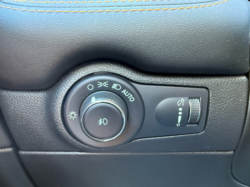 Used 2022 Dodge Durango R/T w/ Quick Order Package 22F image 20