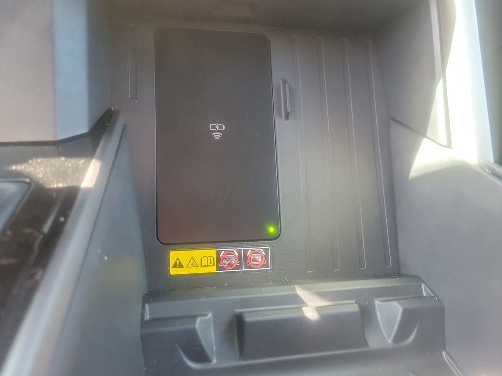 Used 2026 Toyota Tundra Limited w/ Power Package image 21