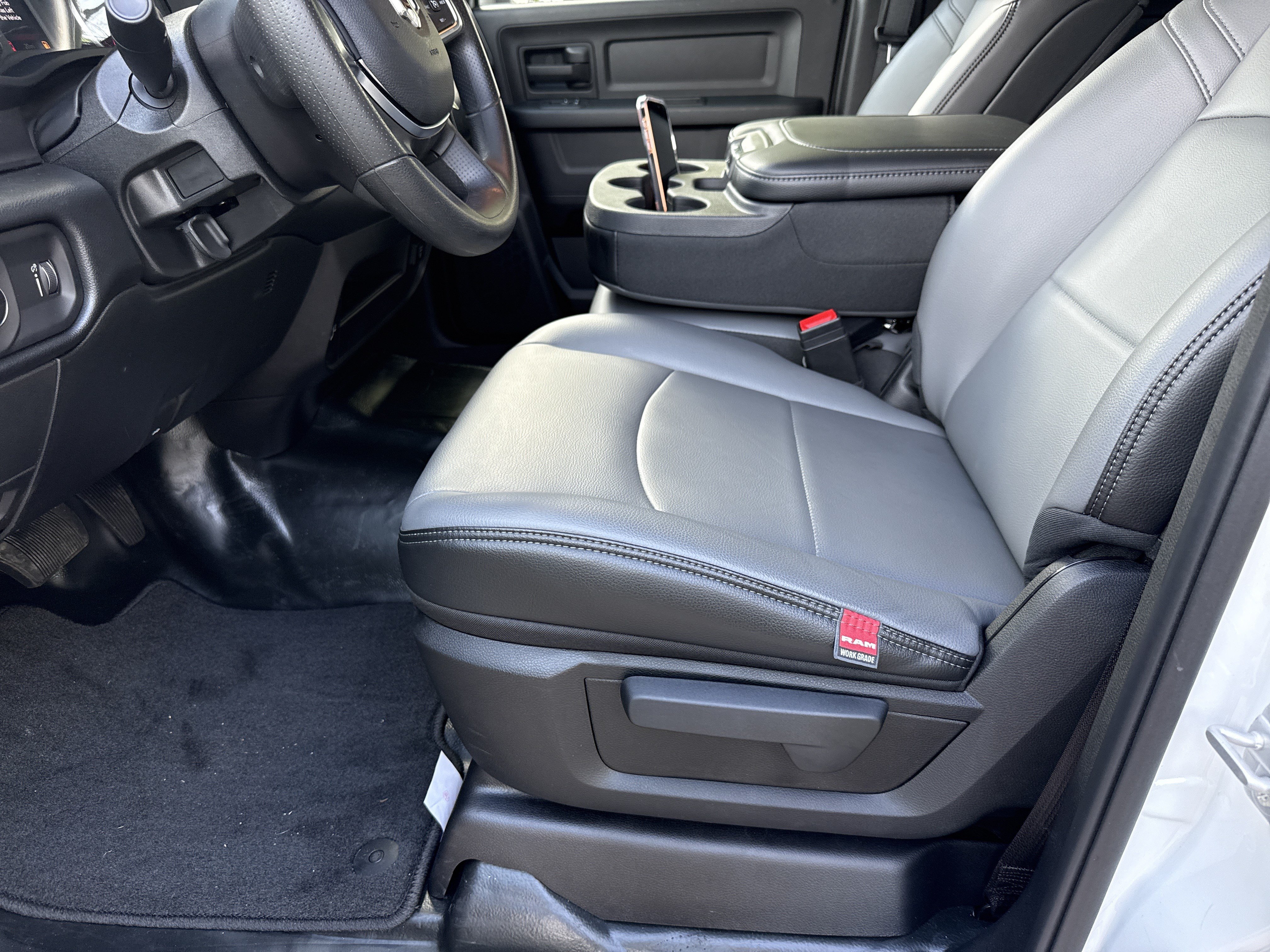 New 2026 RAM 3500 Tradesman AWD/4WD image 9