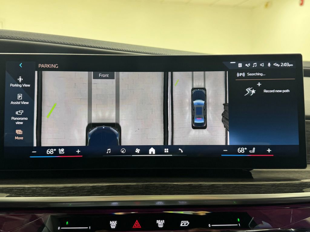 Used 2025 BMW 740i xDrive image 21
