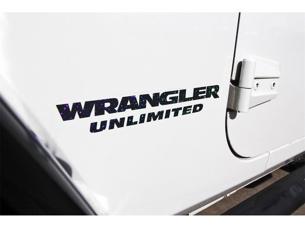 Used 2016 Jeep Wrangler Unlimited Rubicon image 27
