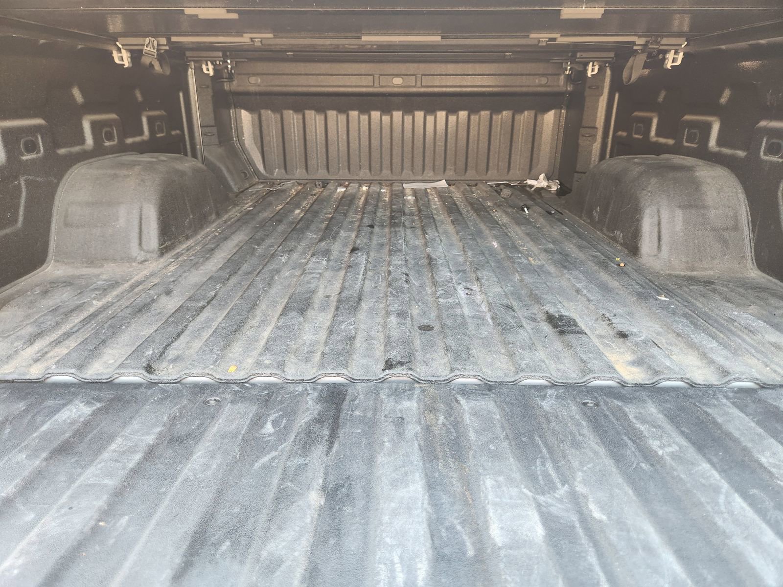 Used 2024 Chevrolet Silverado 1500 Custom w/ Dark Appearance Package image 34