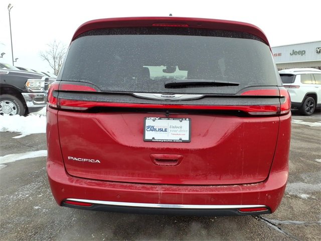 New 2026 Chrysler Pacifica Select image 6