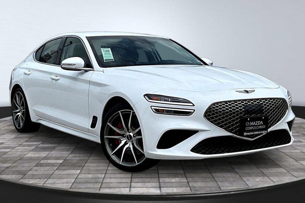 Used 2025 Genesis G70 2.5T RWD image 4