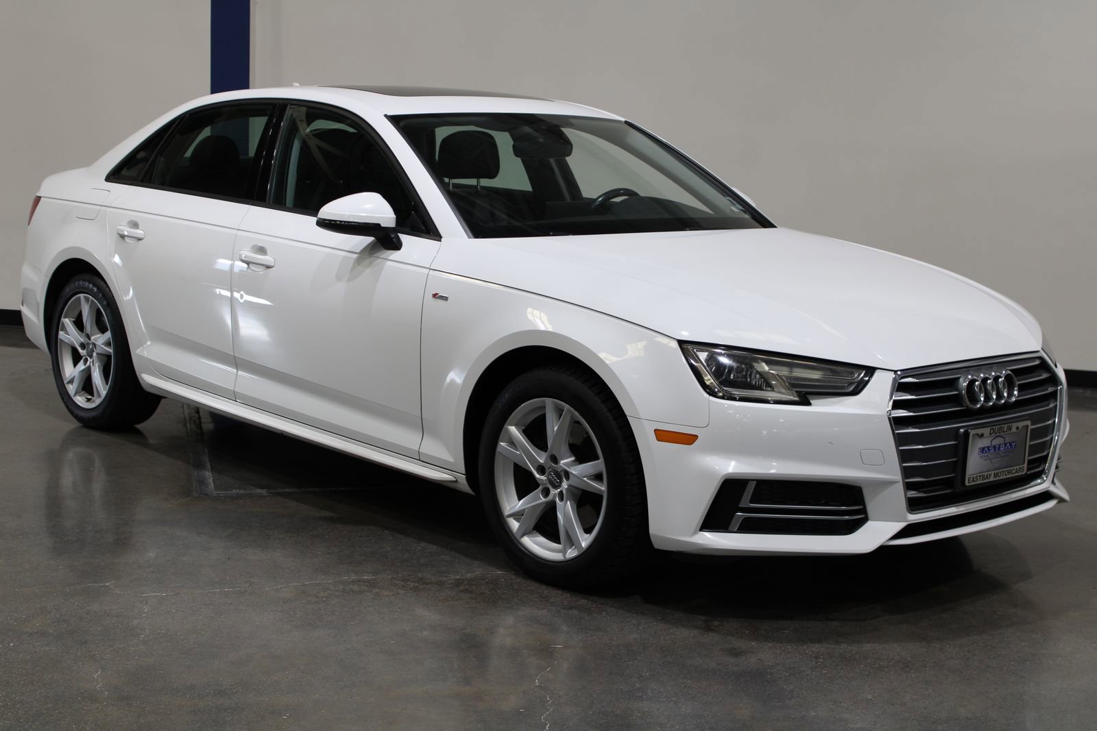 Used 2018 Audi A4 2.0T Ultra Premium w/ Convenience Package image 2