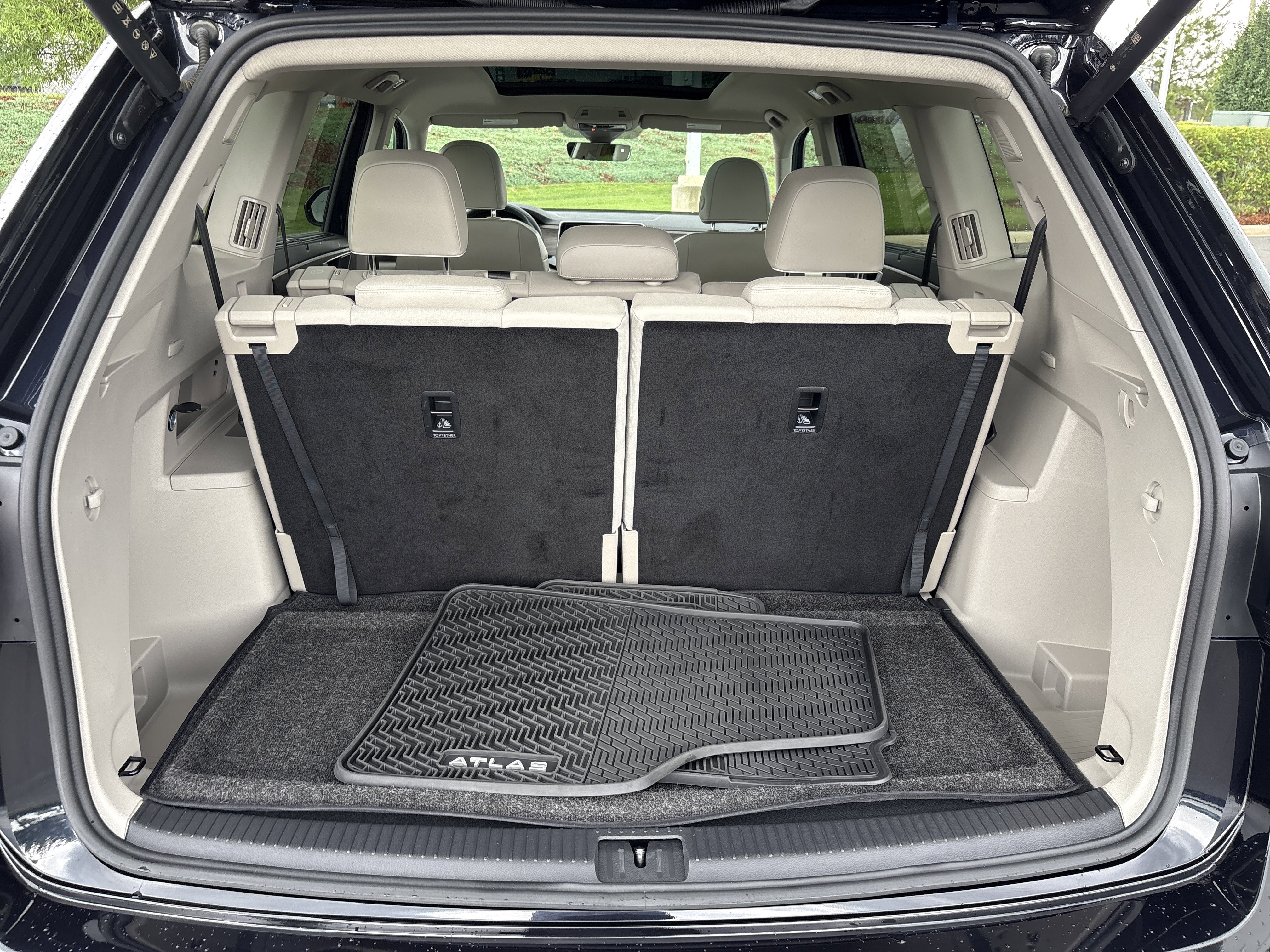 Used 2024 Volkswagen Atlas SEL Premium R-Line AWD/4WD image 35
