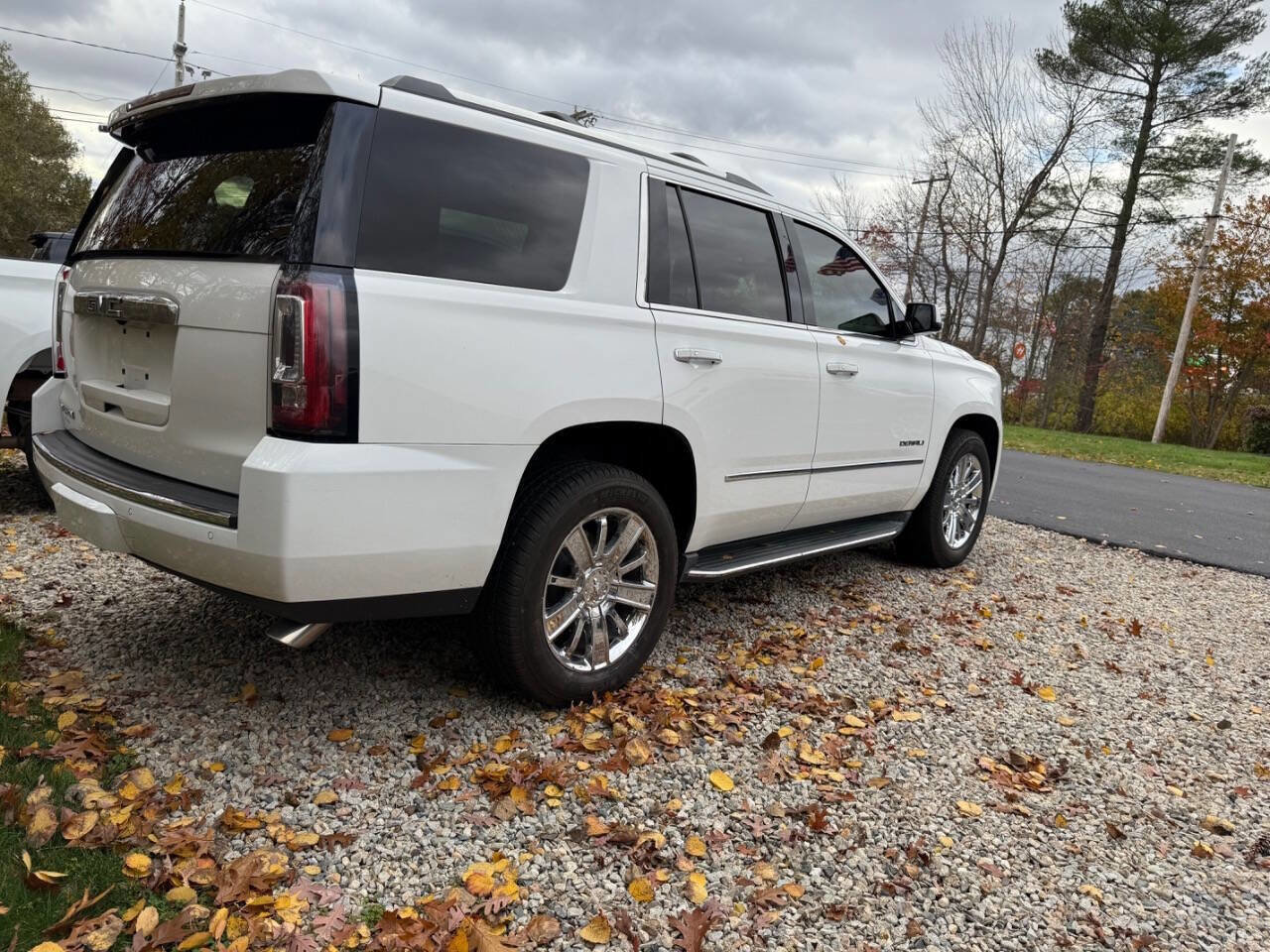 Used 2015 GMC Yukon Denali w/ Open Road Package image 7