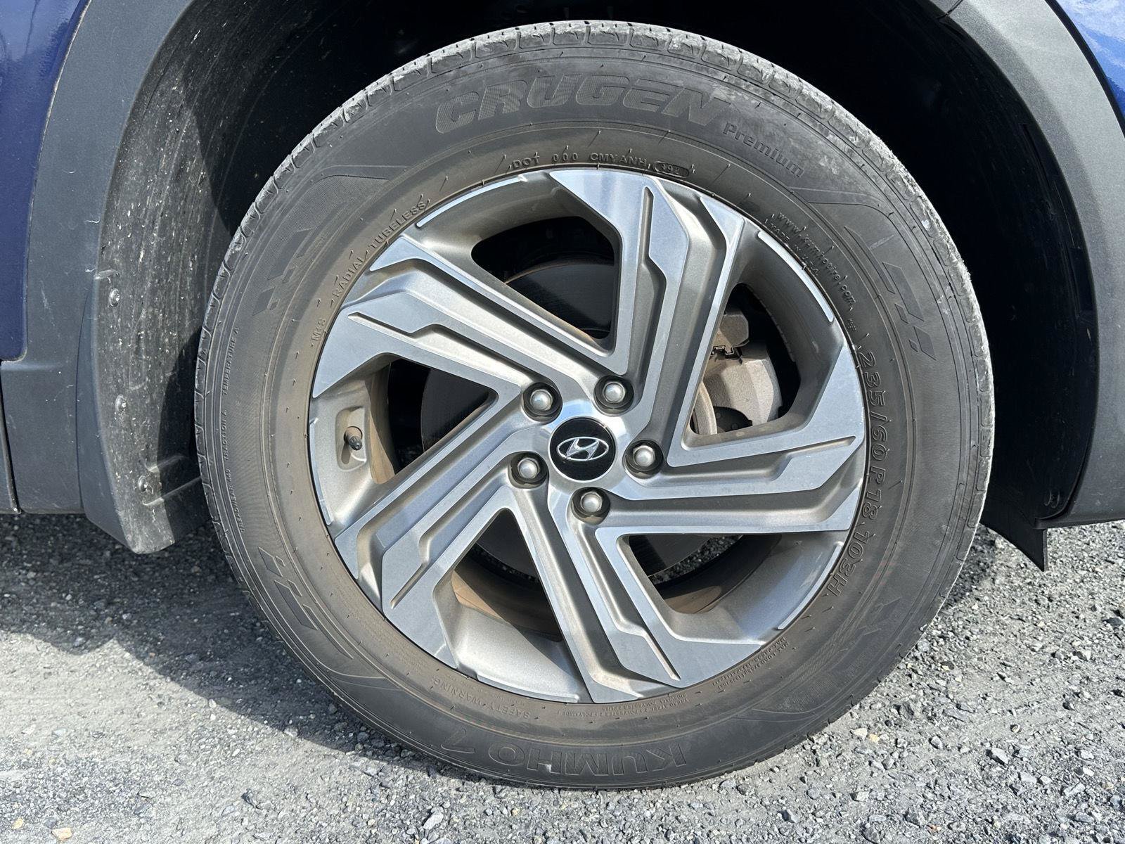 Used 2022 Hyundai Santa Fe SEL w/ Convenience + Premium Package FWD image 10
