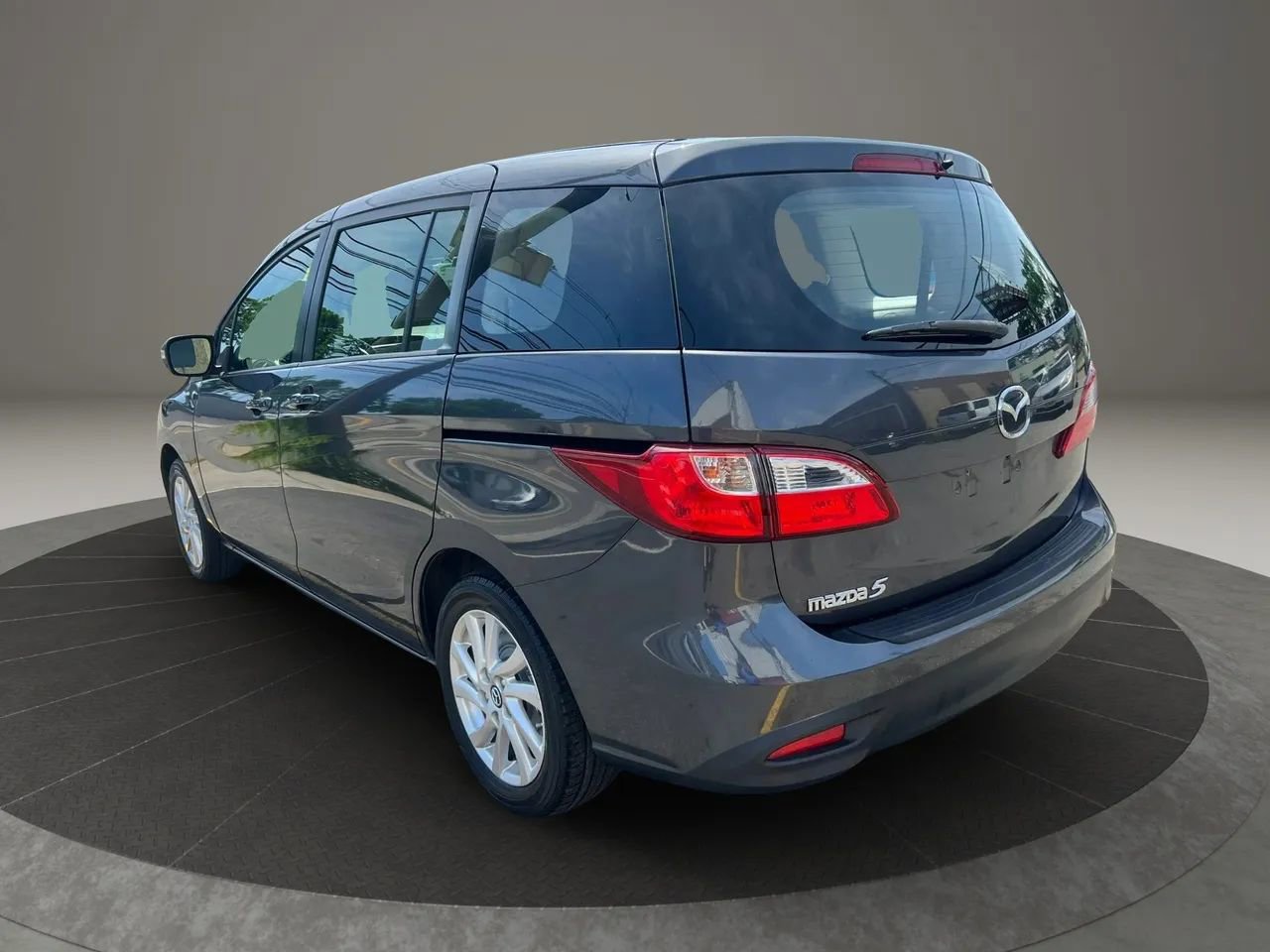 Used 2014 MAZDA MAZDA5 Sport FWD image 7
