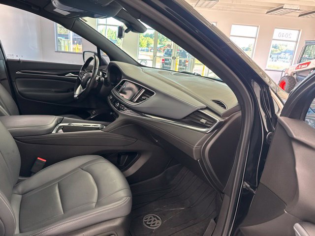 Used 2023 Buick Enclave Essence w/ Experience Buick Package AWD/4WD image 26