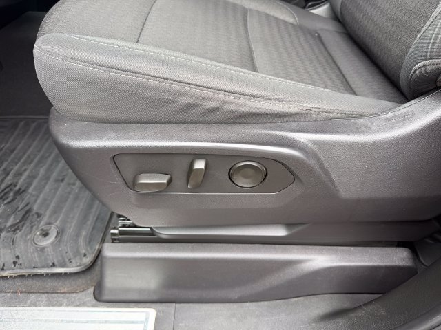Used 2024 Chevrolet Silverado 1500 LT AWD/4WD image 19