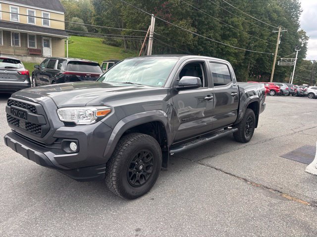 Used 2019 Toyota Tacoma SR5 AWD/4WD image 3