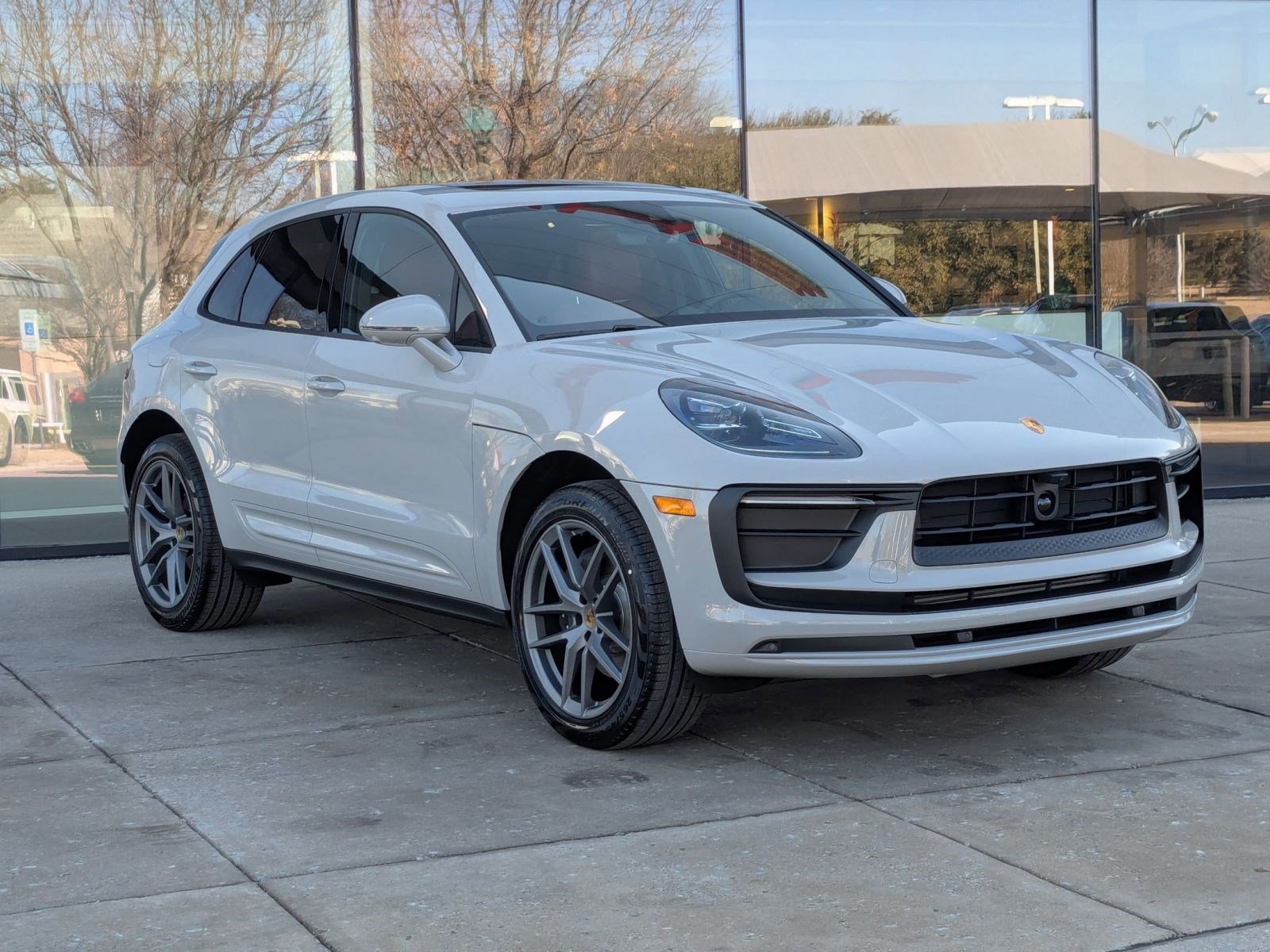 New 2026 Porsche Macan AWD/4WD image 7