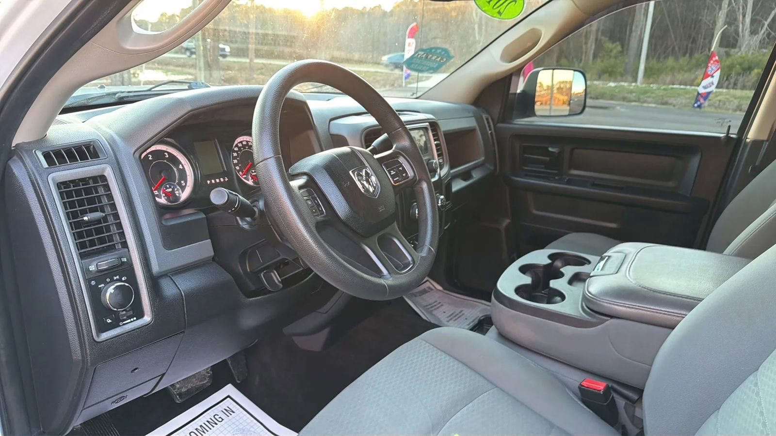 Used 2018 RAM 3500 Tradesman w/ Chrome Appearance Group image 13