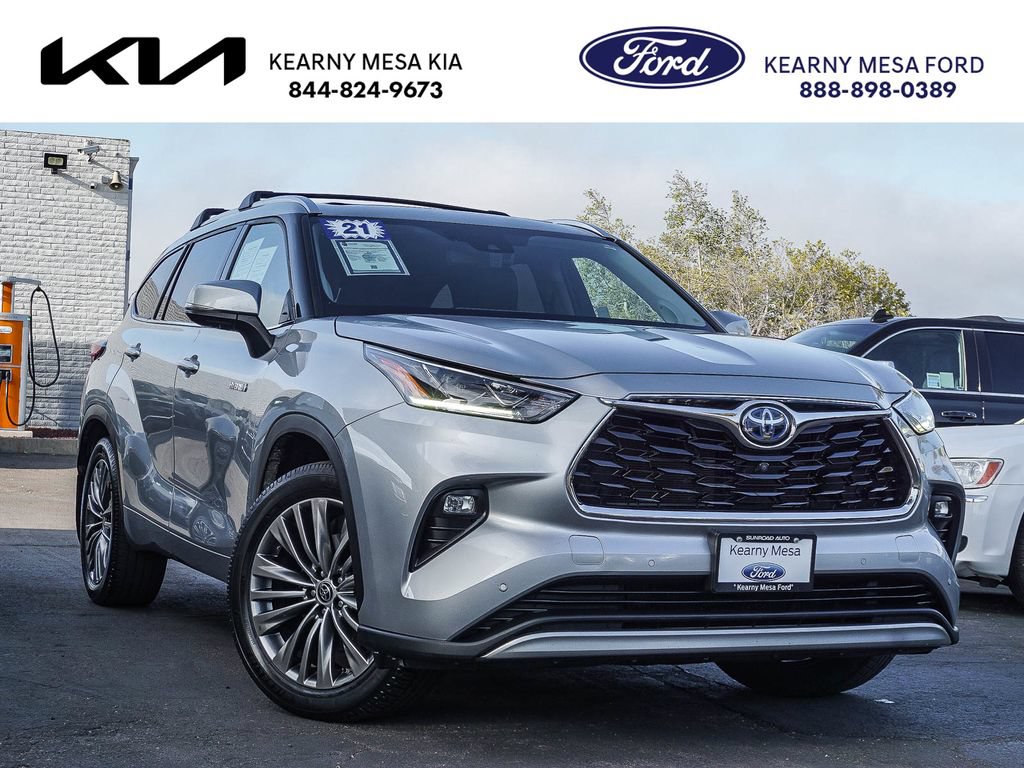 Used 2021 Toyota Highlander Platinum AWD/4WD image 1