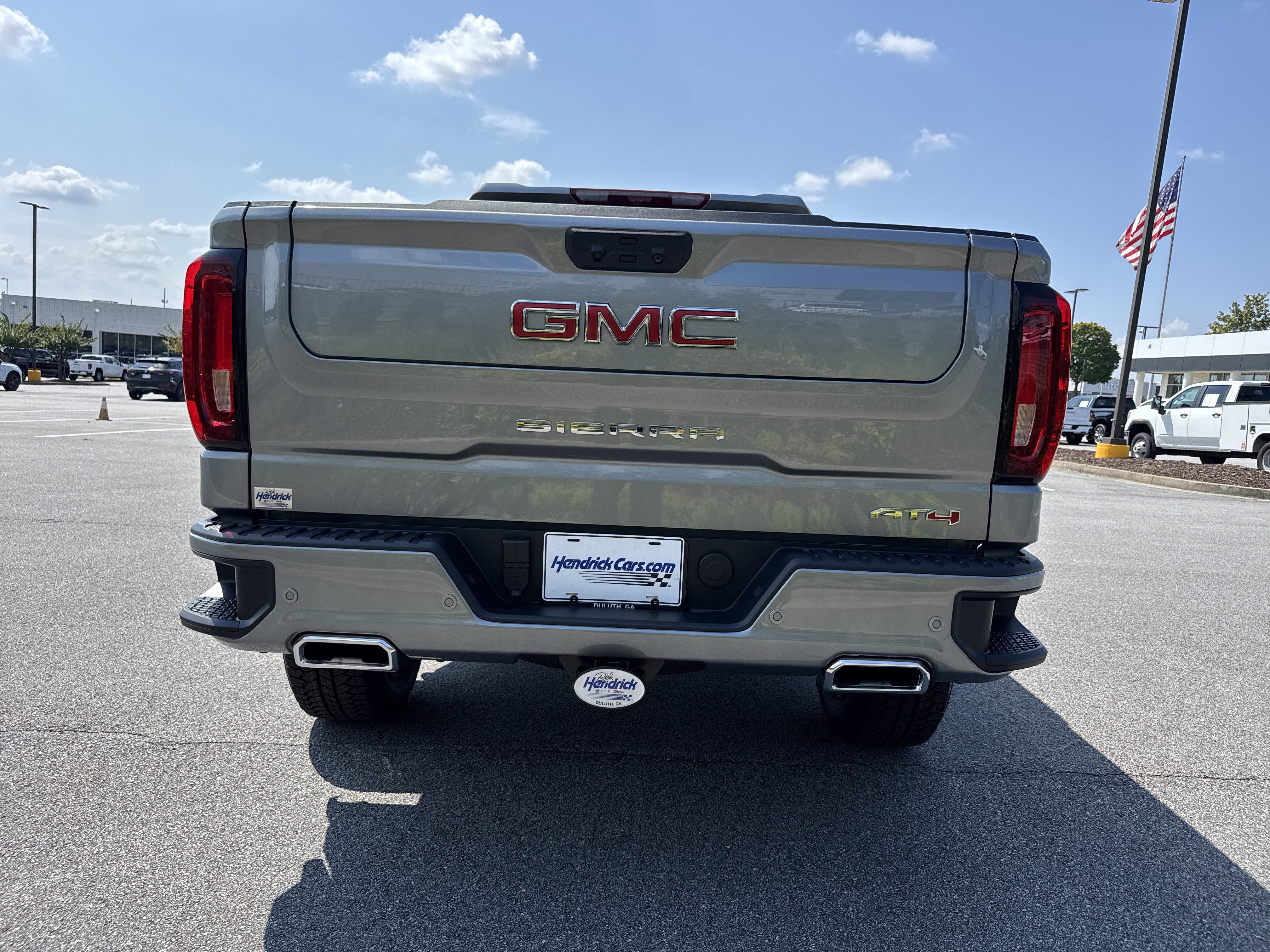 New 2026 GMC Sierra 1500 AT4 w/ AT4 Premium Package AWD/4WD image 9