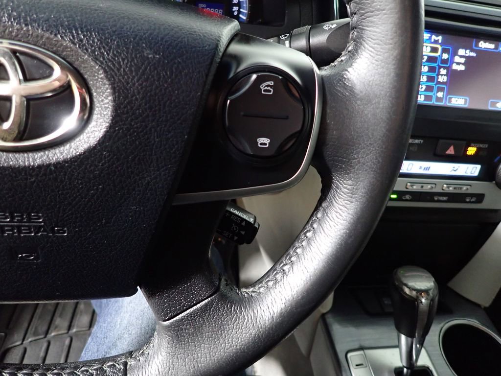 Used 2012 Toyota Camry XLE FWD image 30