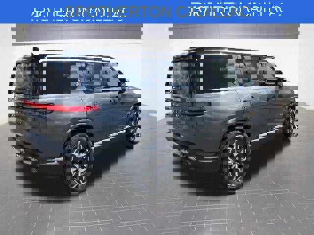 Used 2023 Rivian R1S Adventure image 7