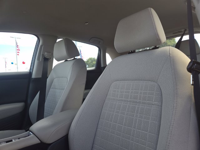 Used 2023 Honda HR-V LX image 11