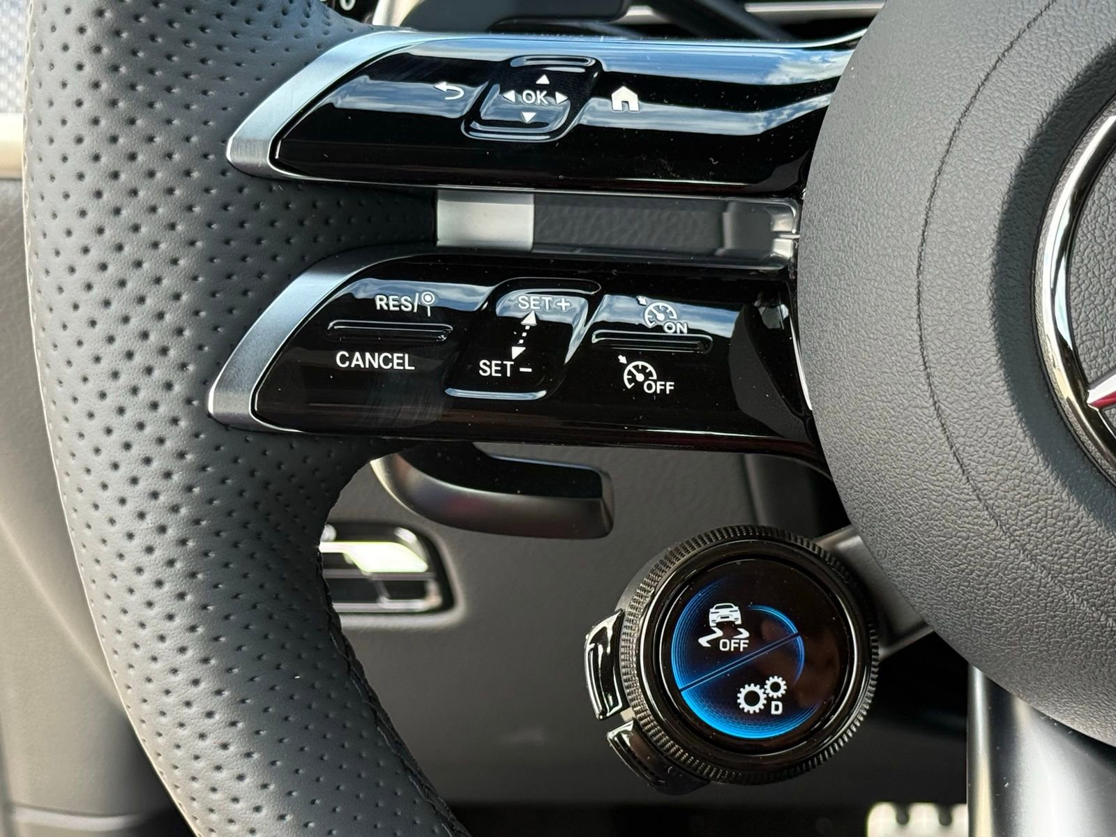 New 2026 Mercedes-Benz GLC 43 AMG 4MATIC image 21