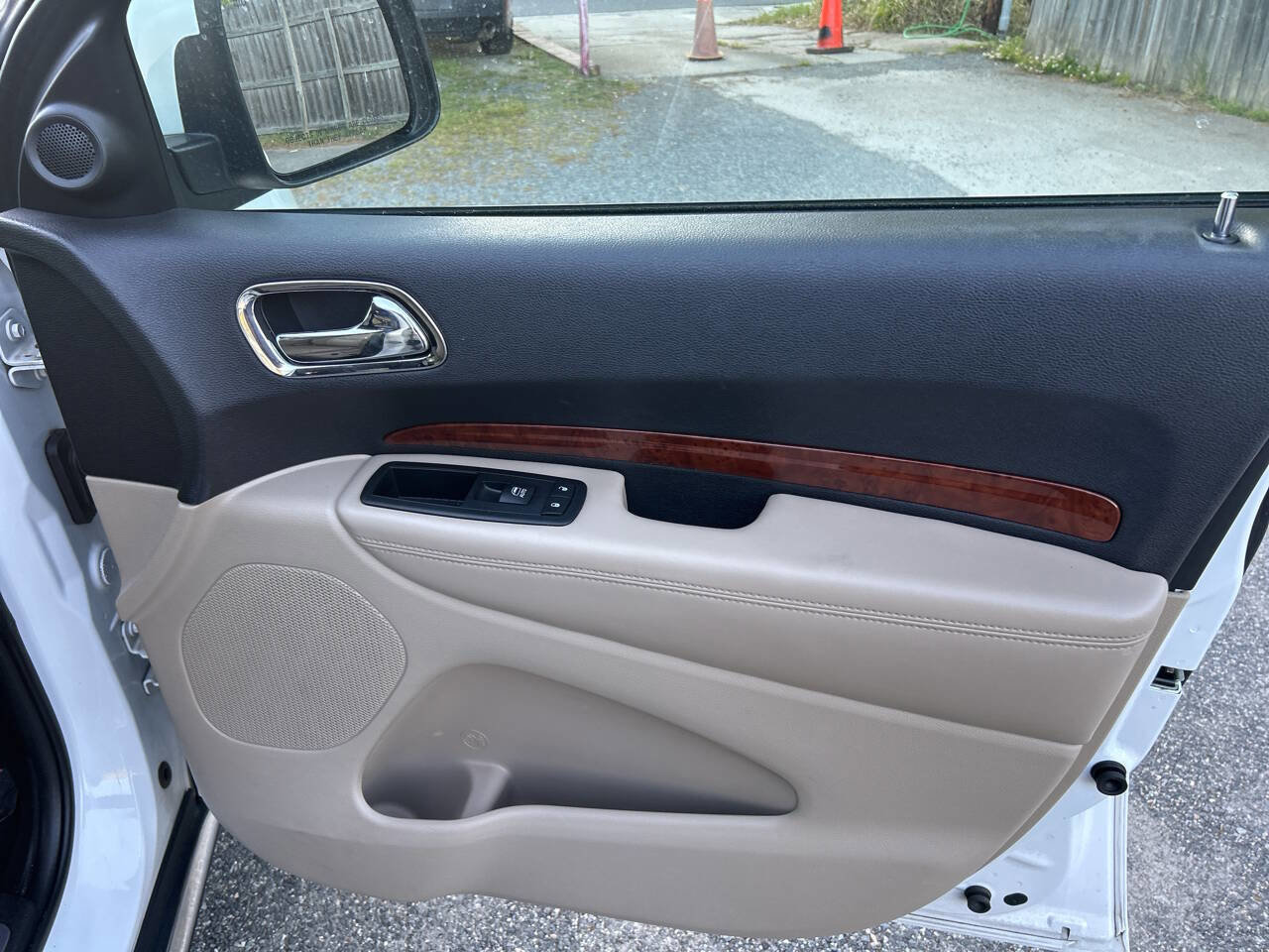 Used 2016 Dodge Durango Limited w/ Nav & Power Liftgate Group RWD image 27