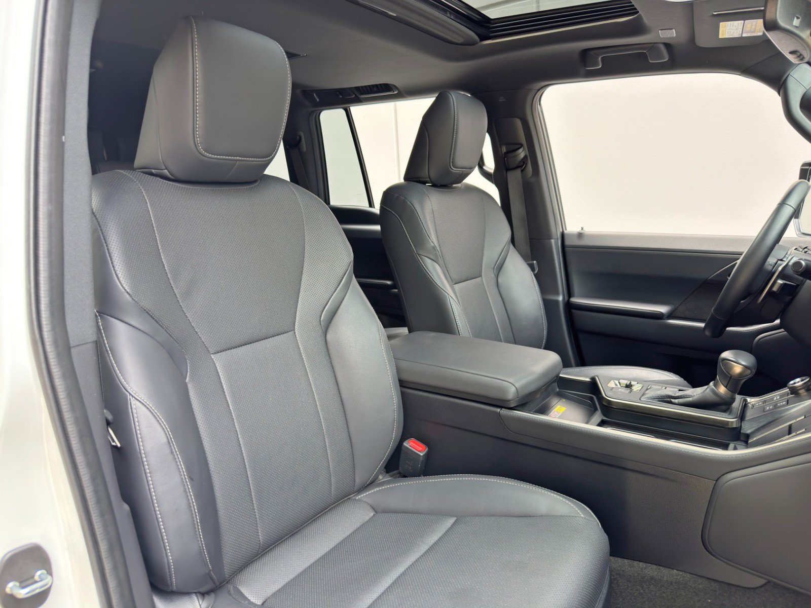 Used 2024 Lexus GX 550 w/ Cold Area Package AWD/4WD image 40