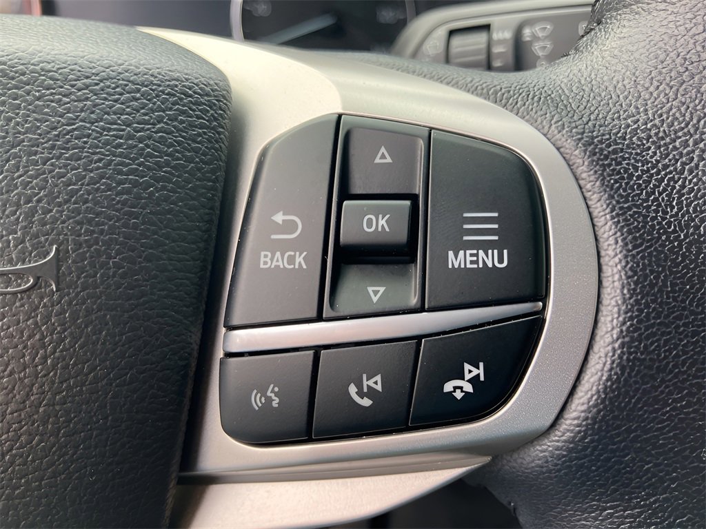 Used 2022 Ford Explorer XLT image 17