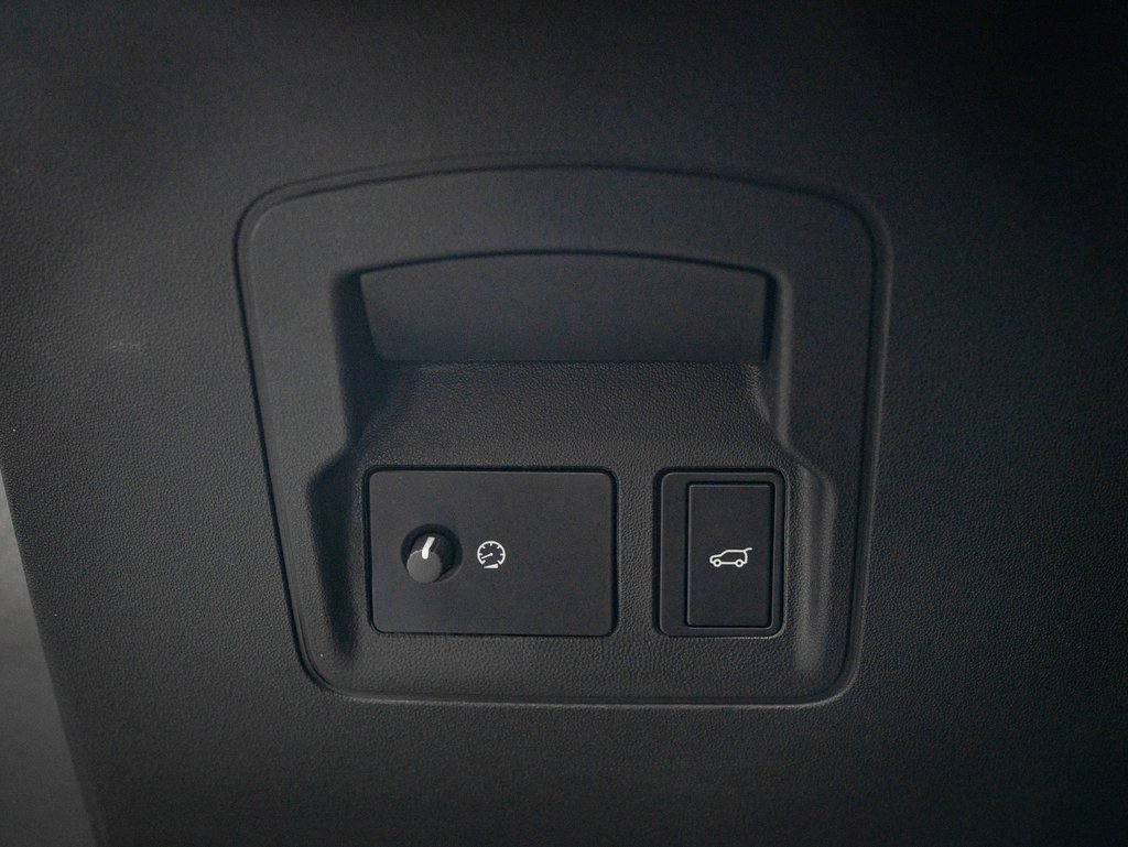 Used 2024 Land Rover Range Rover Velar Dynamic SE image 42