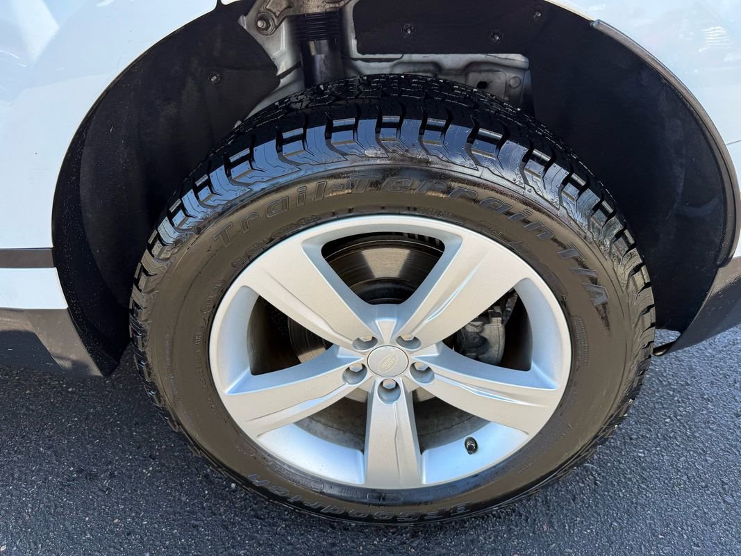Used 2019 Land Rover Range Rover Velar S AWD/4WD image 12