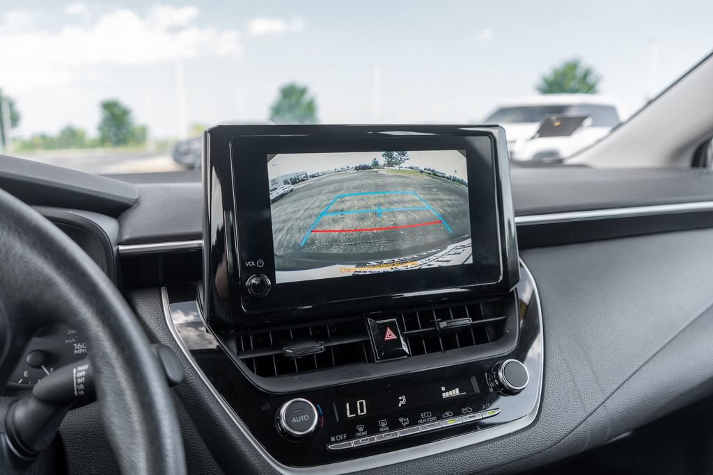 Used 2024 Toyota Corolla LE FWD image 29